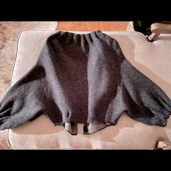 SOLD❌Rare vintage PRADA Gray Jacket/Sweater/Bolero Sz38 - Picture 5 of 9